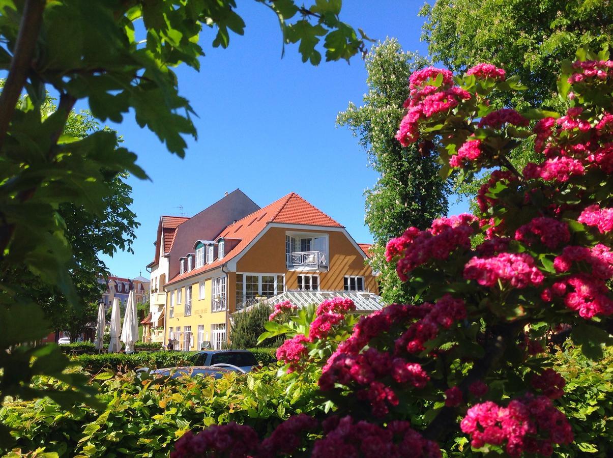 Altes Kasino Hotel Am See Neuruppin Exterior photo